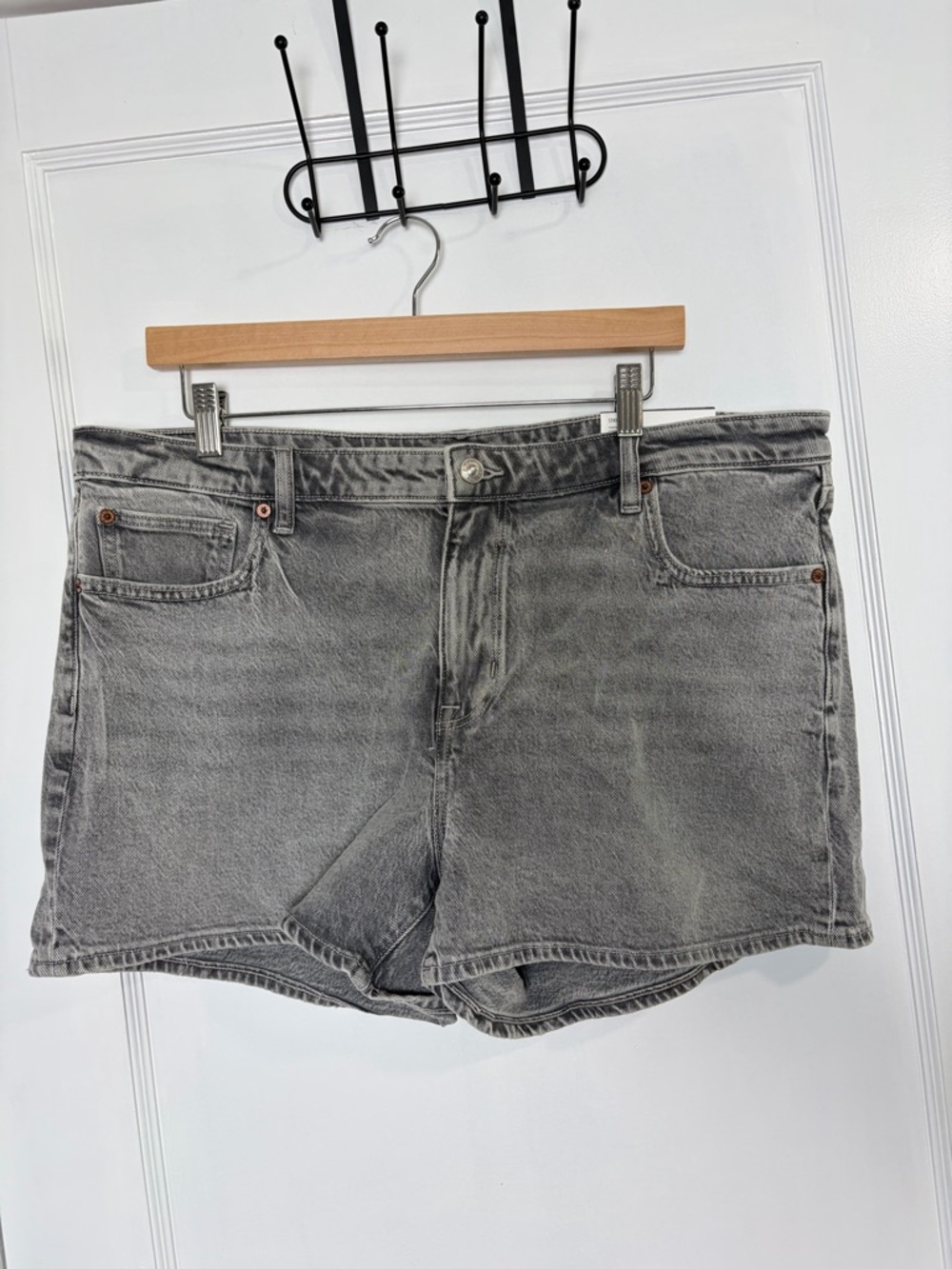 American Eagle Outfitters Women's High Rise Shortie Denim Size- 16